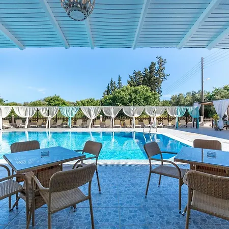 Sandy Beach Complex By Konnect - Poolside Studios & Seaside Apartments Lägenhetshotell 2*